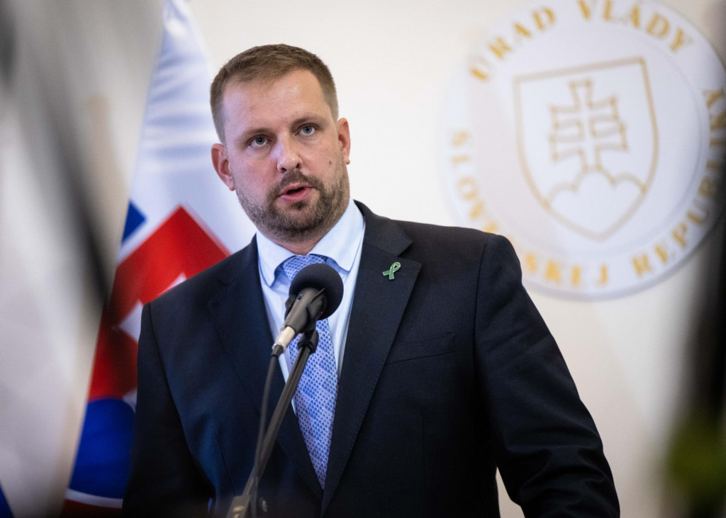 Na snímke minister zdravotníctva SR Kamil Šaško (HLAS-SD)