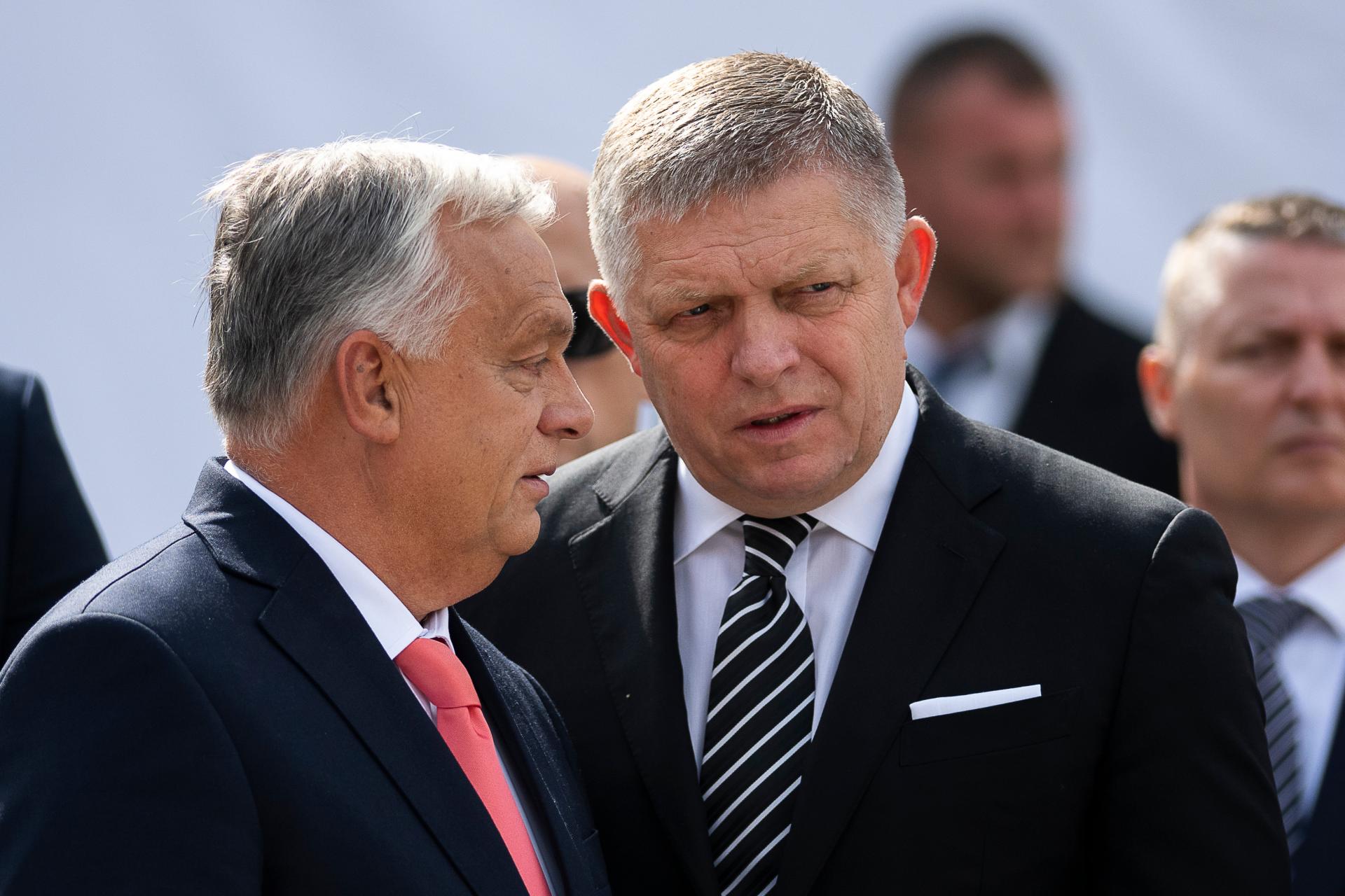Orbán poverí Fica zastupovaním na samite EÚ, kým bude mať prejav v Budapešti