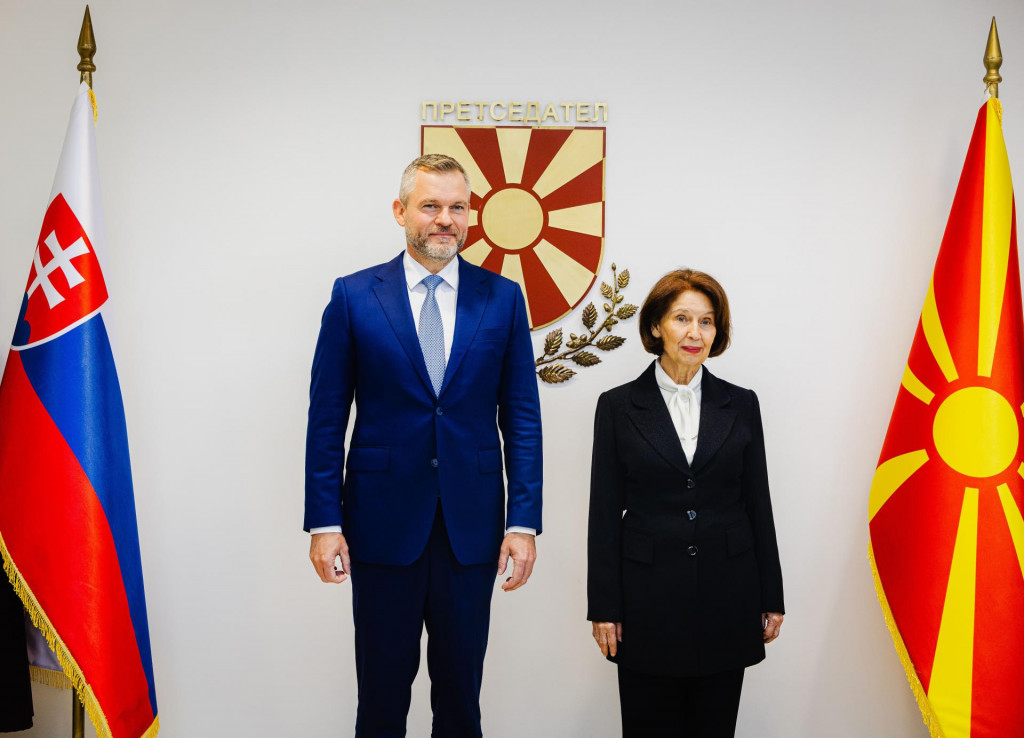 Prezident Peter Pellegrini a prezidentka Severného Macedónska Gordana Siljanovská-Davková. FOTO: TASR/Kancelária prezidenta SR