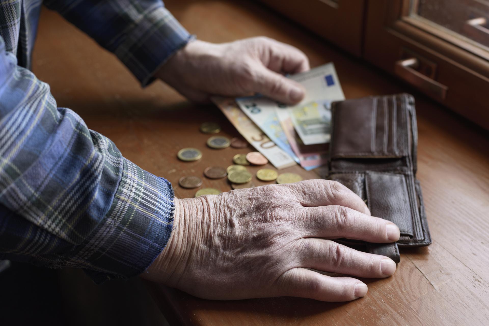 Jedným z najväčších problémov Slovákov je zaplatiť si týždňovú dovolenku