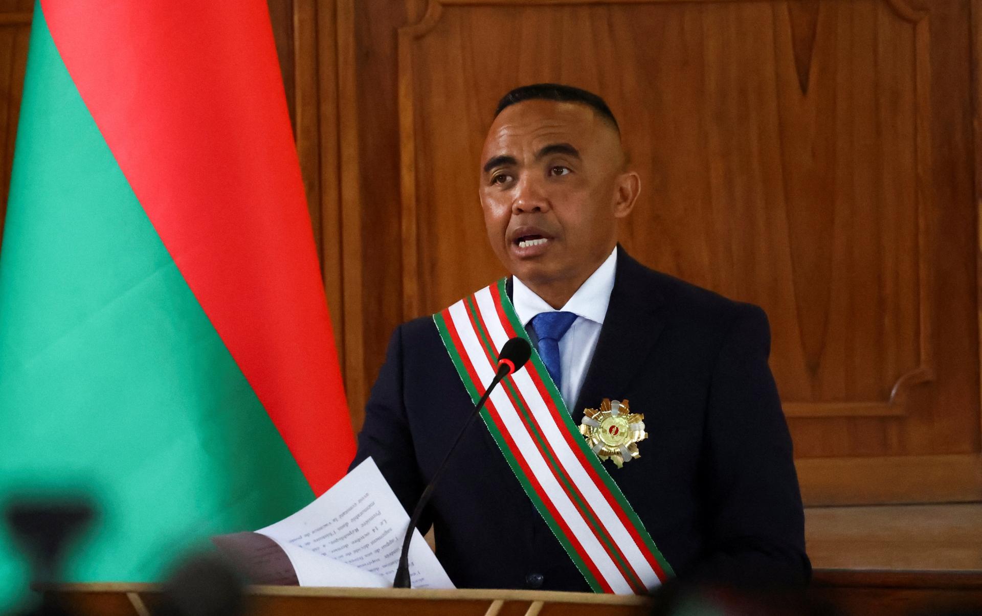 Armádny plukovník Randrianirina sa stal novým prezidentom Madagaskaru