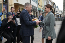 Sprava predsedníčka vlády Ukrajiny Julija Svyrydenková a predseda vlády Robert Fico pred spoločným rokovaním vlád Slovenska a Ukrajiny v priestoroch Historickej radnice v Košiciach. FOTO: TASR/František Iván