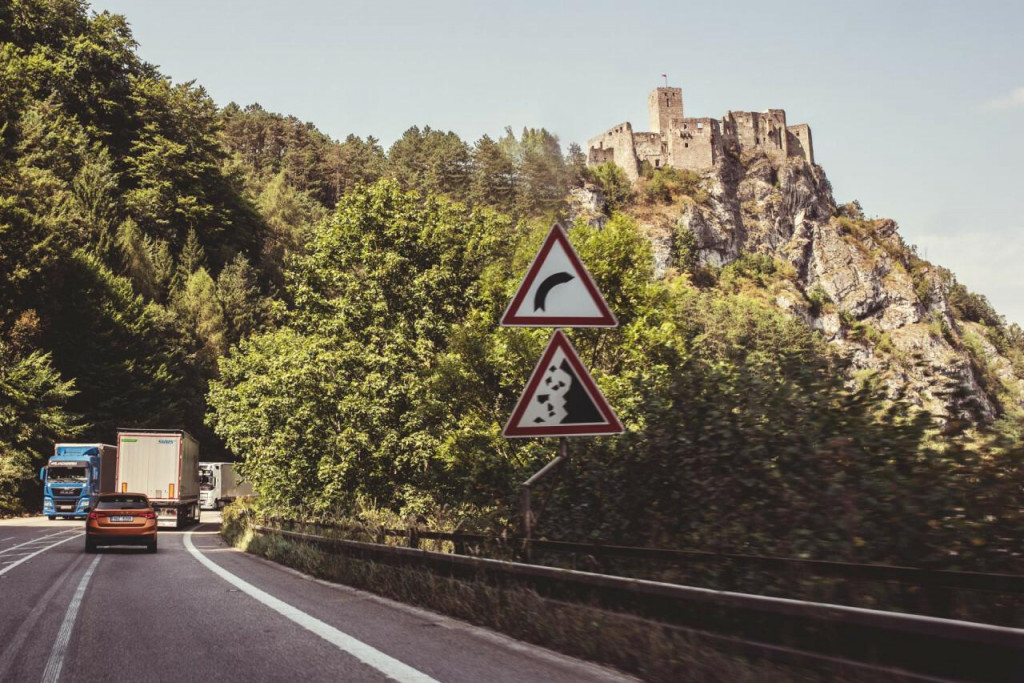 Bralo pod Strečnom robí cestárom problémy. Pomôcť má tunel Višňové. FOTO: HN/Miroslava Spodniaková