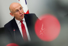 Britský minister obrany John Healey. FOTO: Reuters
