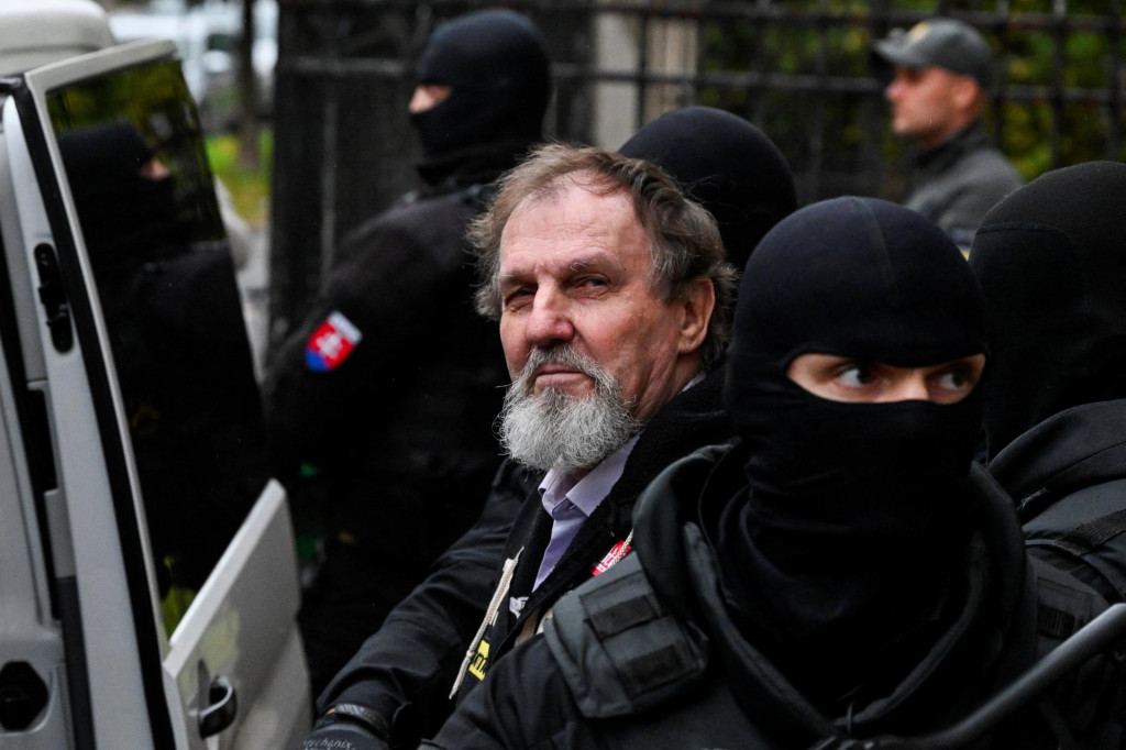 Juraja Cintulu, ktorý spáchal atentát na premiéra Roberta Fica, odsúdil prvostupňový súd na 21 rokov väzenia. FOTO: Reuters