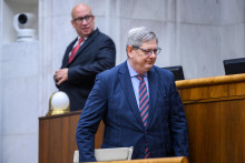 V popredí minister spravodlivosti Boris Susko. FOTO: TASR/Jaroslav Novák