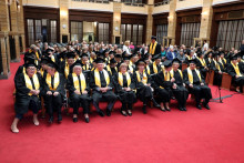 Takmer 90 z absolventov sa stretlo po polstoročí na zlatej promócii