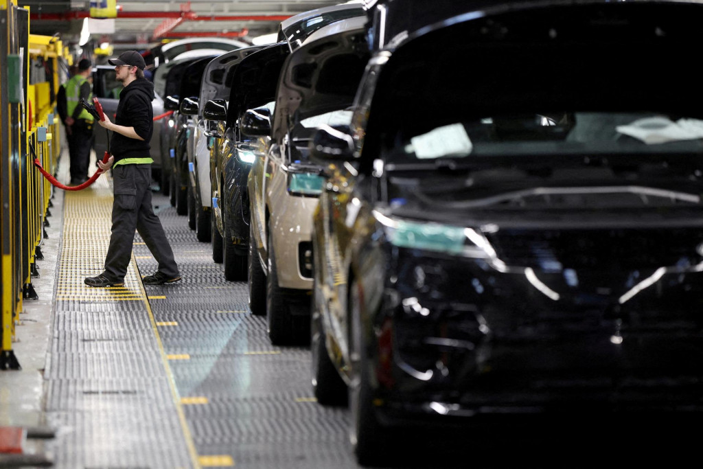 Automobilka Jaguar Land Rover v Británií. FOTO: REUTERS