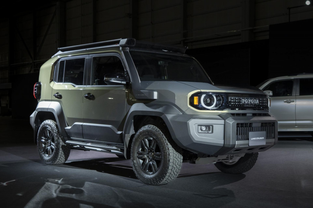 Toyota Land Cruiser FJ