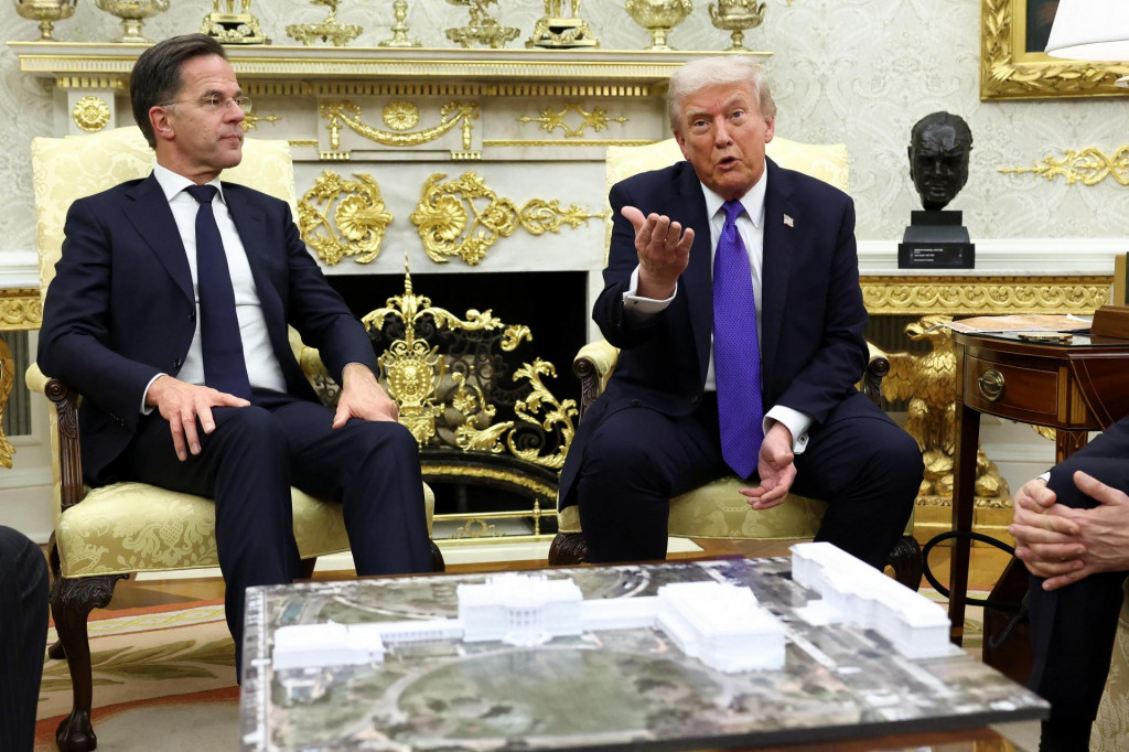 Americký prezident Donald Trump sa stretol s generálnym tajomníkom Organizácie Severoatlantickej aliancie Markom Ruttem. FOTO: Reuters