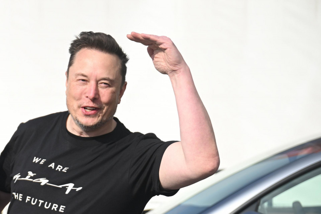 Na archívnej snímke generálny riaditeľ spoločnosti Tesla Elon Musk. FOTO: TASR/DPA