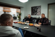 Koaliční lídri Robert Fico, Matúš Šutaj Eštok a Andrej Danko vládnu v trvalej nepohode. FOTO: facebook Smer