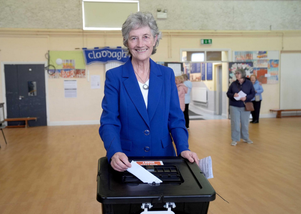 Na snímke ľavicová politička a dlhodobá kritička Európskej únie a Spojených štátov Catherine Connollyová. FOTO: TASR/AP