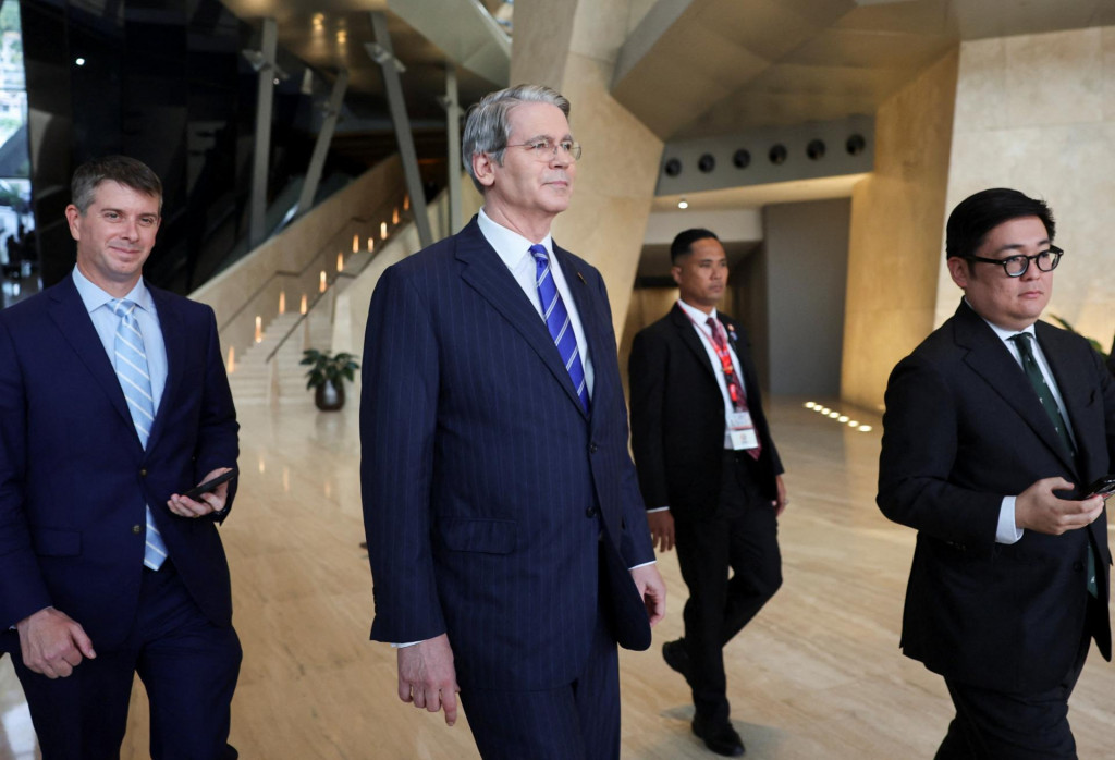 Minister financií USA Scott Bessent v Kuala Lumpur pripravoval s čínskou protistranou obchodnú dohodu medzi krajinami. FOTO: Reuters