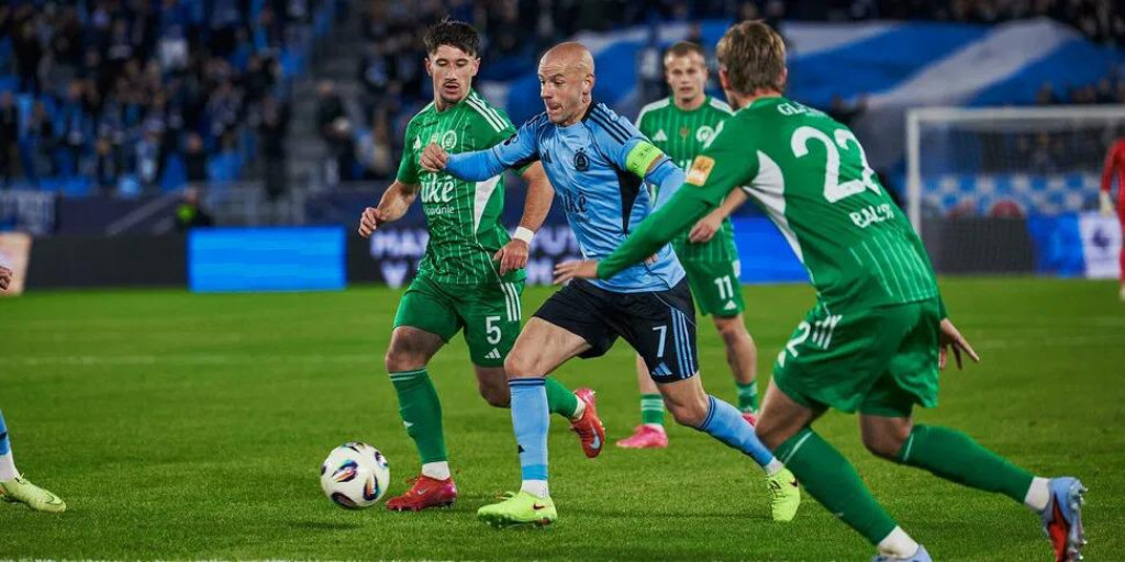 Ani domáci kapitán Vladimír Weiss ml. sa v nedeľu večer nedokázal presadiť proti nabudeným Prešovčanom. FOTO: skslovan.com (Matus Zetak)