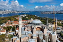 Západom Turecka otriaslo silné zemetrasenie, cítili ho aj v Istanbule. FOTO: REUTERS