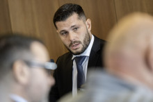 Predseda Výboru parlamentu pre obranu a bezpečnosť Richard Glück (Smer-SD). FOTO: TASR/Martin Baumann