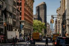 Mesto, ktoré nikdy nespí, ale jedného čísla sa bojí.