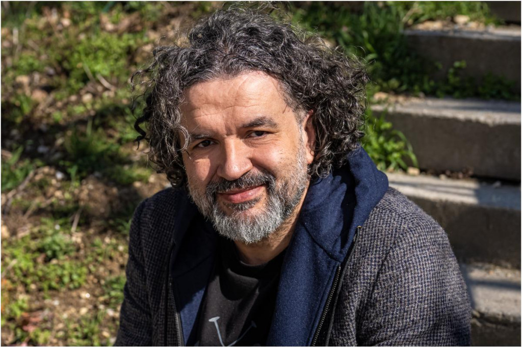 Režisér a producent Peter Núñez.