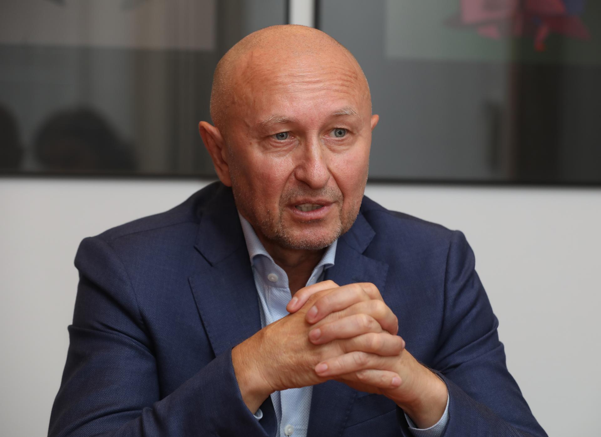 Zoroslav Kollár podáva trestné oznámenie na Matoviča. Expremiér sa bráni, nazval ho „Kočnerom z Wishu“