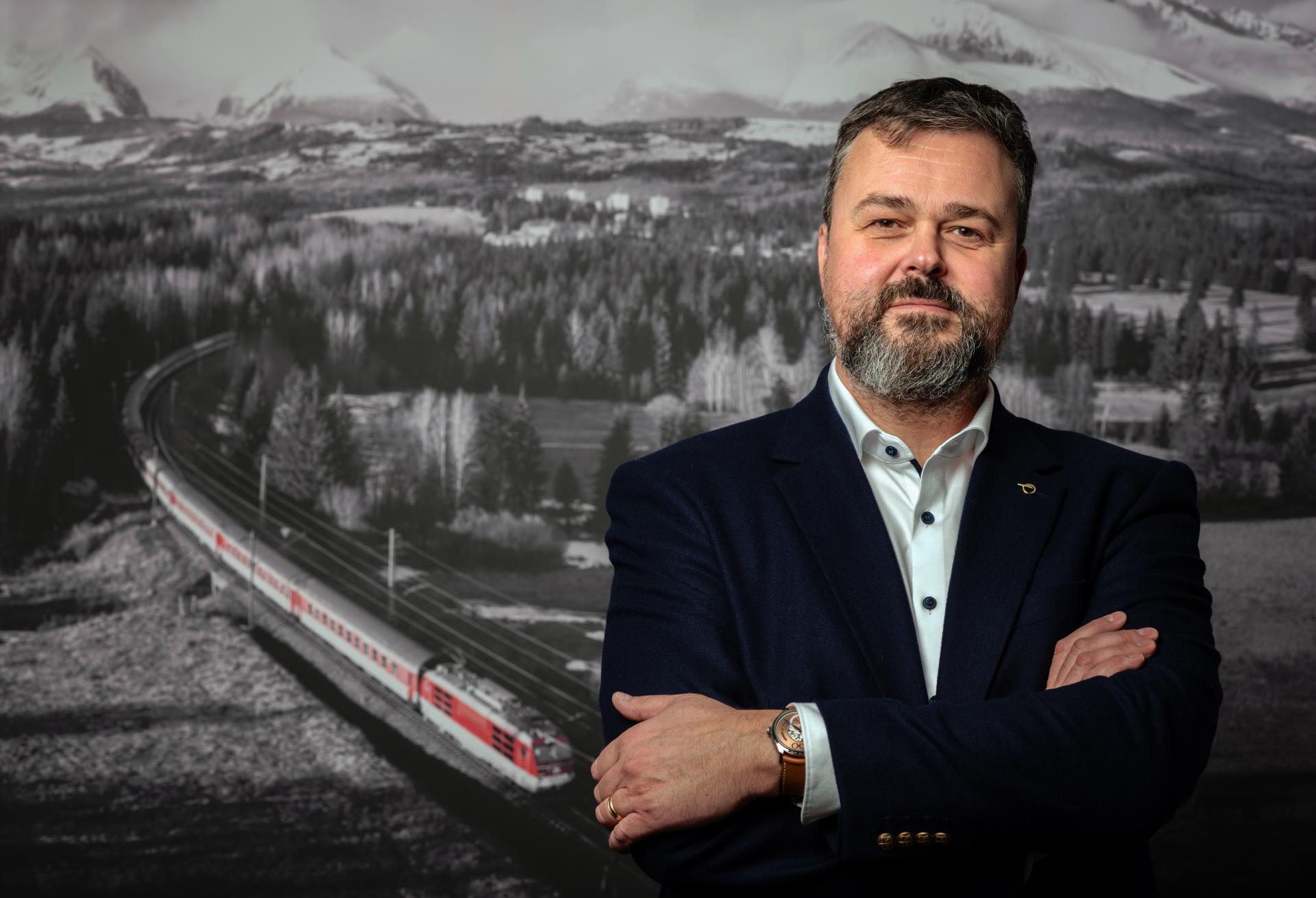 Šéf ZSSK o vlakoch zadarmo: Myslím si, že tento benefit tu za pôsobenia súčasnej vlády pretrvá