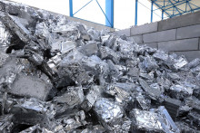 Cena hliníka na trhoch výrazne stúpa. FOTO: TASR/J. Krošlák