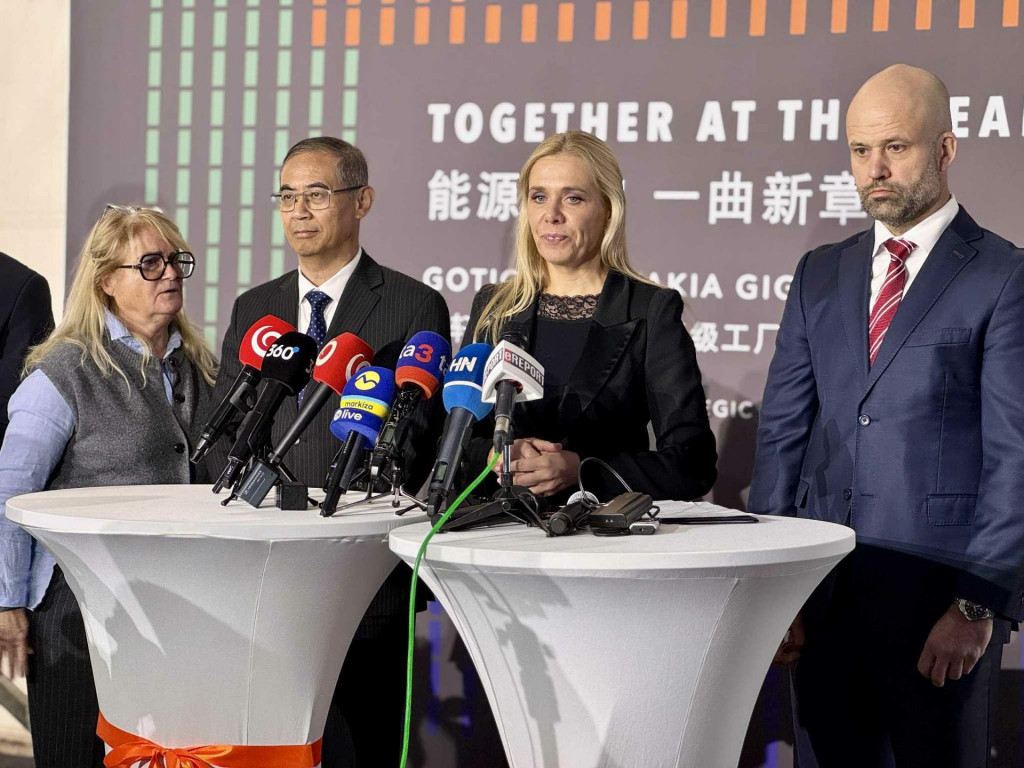 Ministerka hospod&aacute;rstva Denisa Sakov&aacute; FOTO: HN/&Aacute;kos Cs&eacute;pl&ouml;