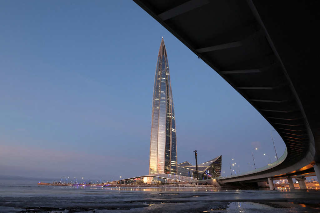 Pohľad na budovu v Petrohrade. FOTO: REUTERS