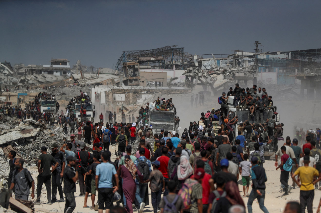 Francúzsko pomohlo od začiatku vojny medzi palestínskou militantnou skupinou Hamas a Izraelom v októbri 2023 odísť z Pásma Gazy viac ako 500 ľuďom - vrátane zranených detí, novinárov, študentov a umelcov. FOTO: REUTERS