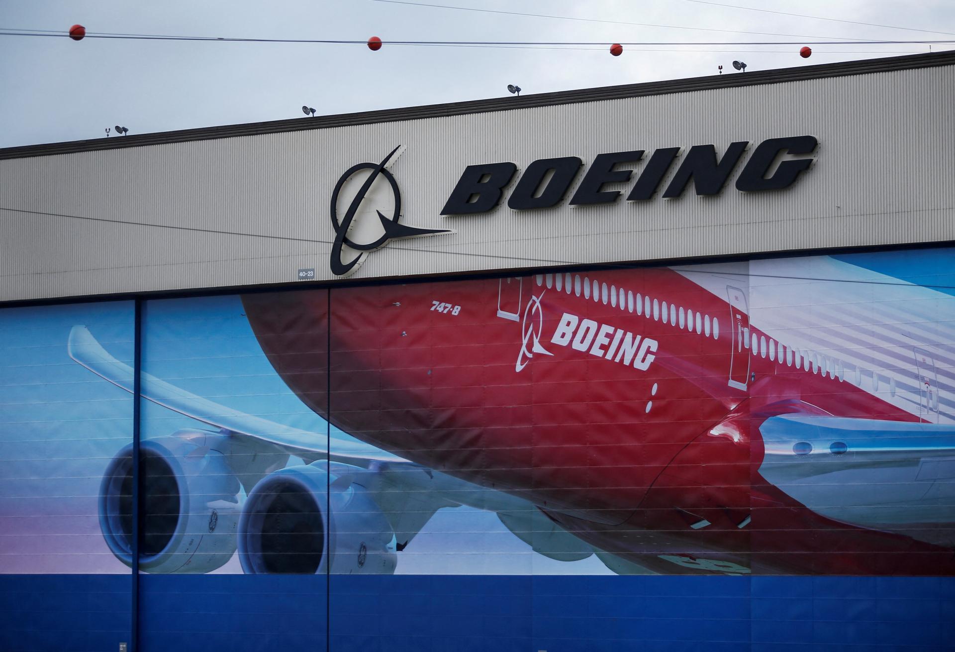 Boeing hlási stratu aj za tretí štvrťrok, najmä pre ďalší odklad dodávok nového lietadla