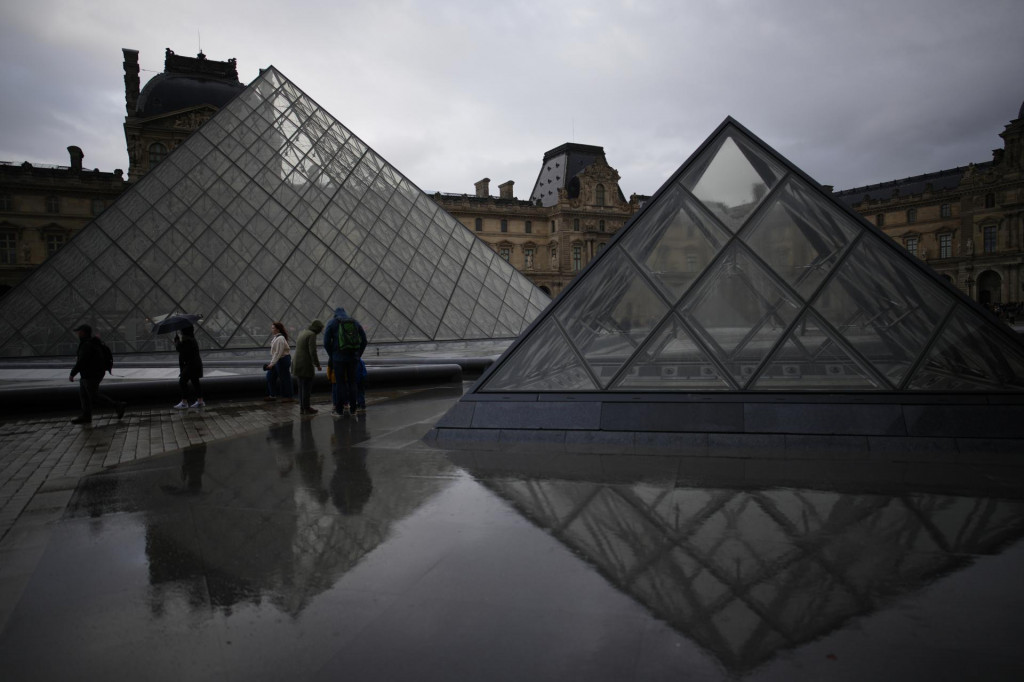 Múzea Louvre v Paríži. FOTO: TASR/AP
