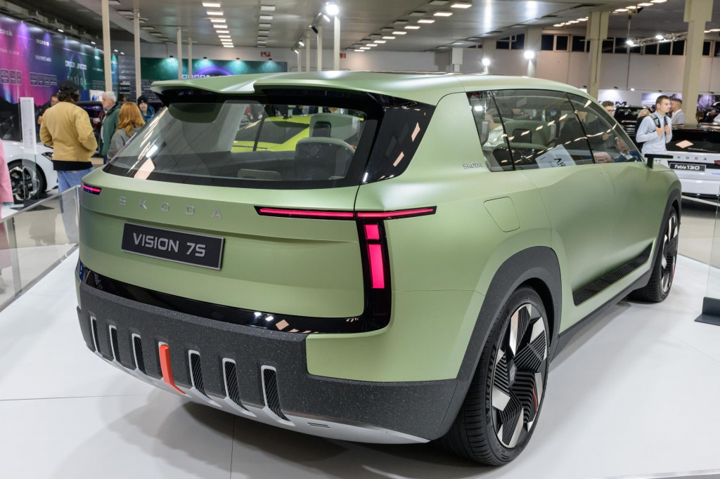 Najpredávanejším modelom značky Škoda zostáva so 142-tisíc predanými vozidlami Octavia. Nasledujú modely Kodiaq a Kamiq. FOTO: TASR/Henrich Mišovič