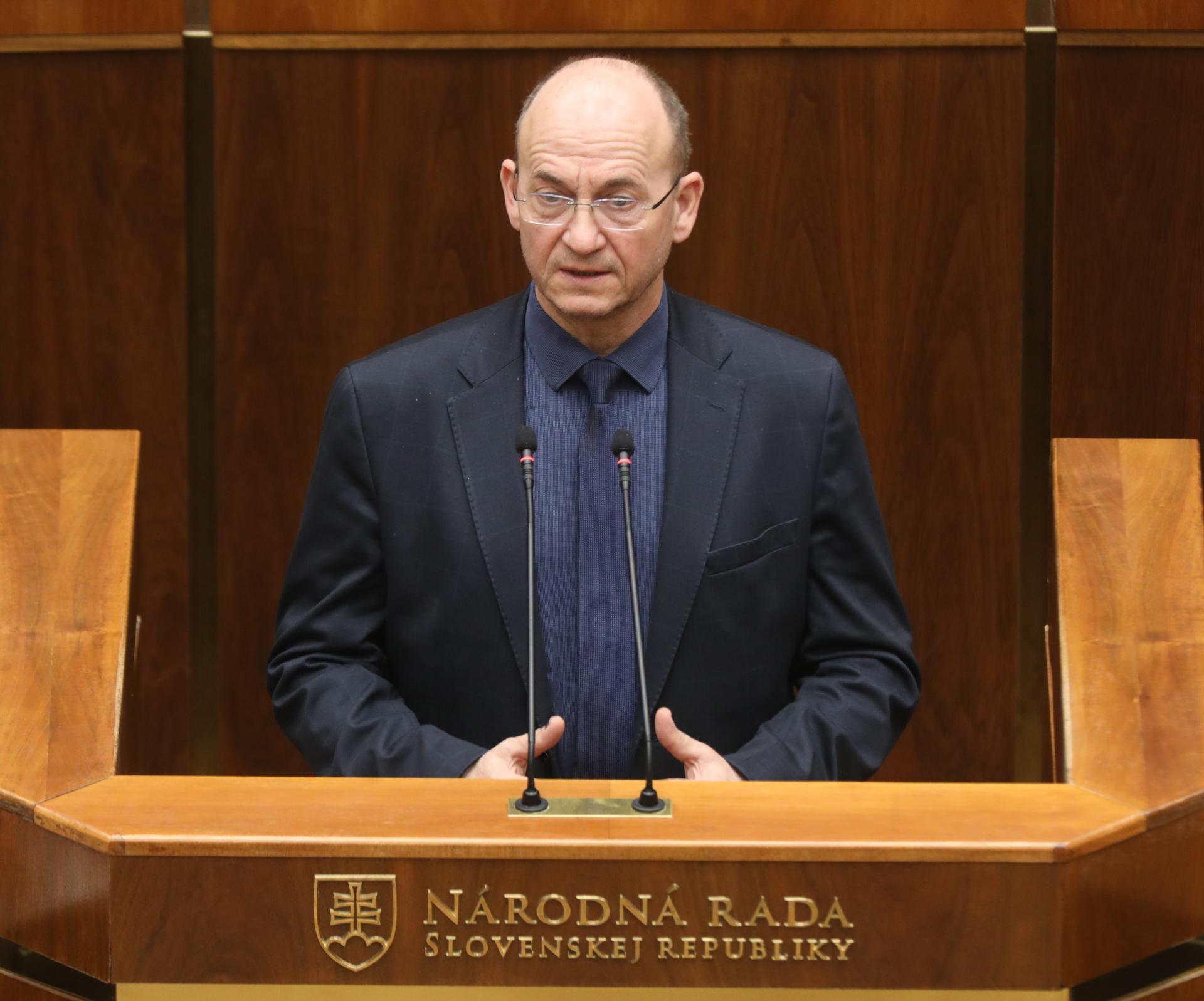 PS kritizuje vládu za nárast kriminality, Spišiak hovorí o zlyhaní štátu