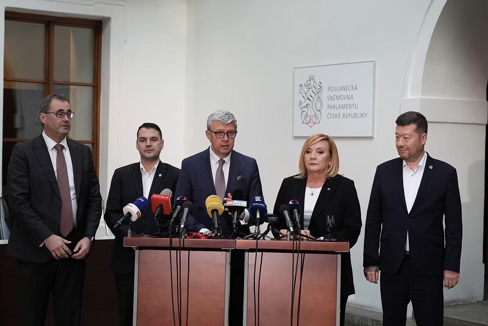 Bude Česko bezpečnostným parazitom? Nová vládna koalícia posúva krajinu mimo NATO