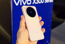 Vivo X300 je prekvapivo nadupaným kompaktným smartfónom.