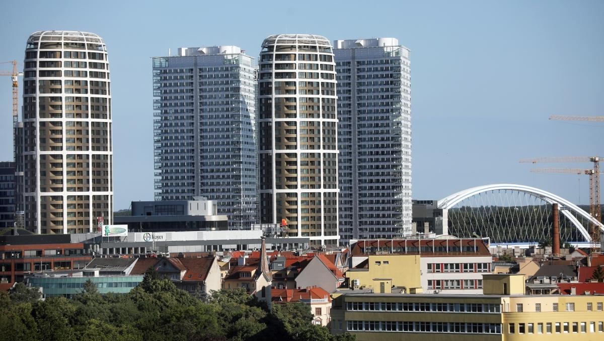 Západné Slovensko zosadilo pri raste cien bytov z trónu Košice. Zdražovaniu opäť dominuje Bratislava
