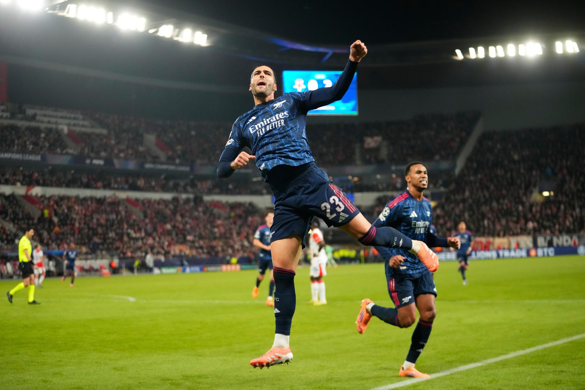 Liga majstrov: Arsenal v Prahe zdolal Slaviu, Neapol s Lobotkom remizoval s Frankfurtom