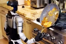 Robot za 80-tisíc zdemoloval kuchyňu