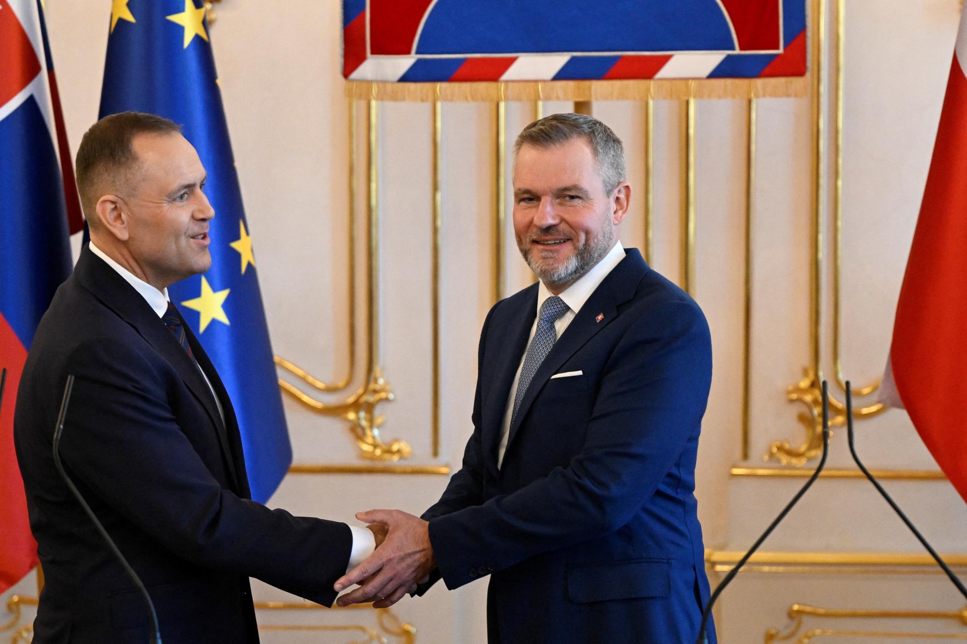 Nawrocki ponúkol Slovensku americký plyn cez Poľsko, Pellegrini to víta