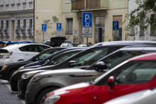 Parkovanie v Bratislave. FOTO: TASR/J. Novák