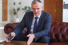 Tvrdenia opozičných poslancov o ovládnutí hazardu sú len ostrý politický jazyk, nie argument, povedal Roman Malatinec. FOTO: HN/Peter Mayer