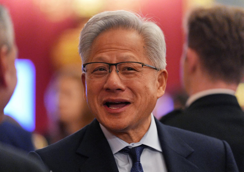 Šéf najväčšieho výrobcu čipov na svete Jensen Huang tvrdí, že Čína bude víťazom pretekov umelej inteligencie. FOTO: REUTERS