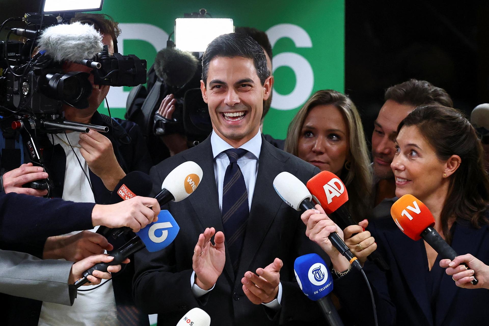 Víťazom volieb v Holandsku je oficiálne sociálnoliberálna strana D66