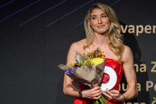 Na snímke prekvapenie roka a atlét roka 2025 Emma Zapletalová počas galavečeru Atlét roka. FOTO: TASR