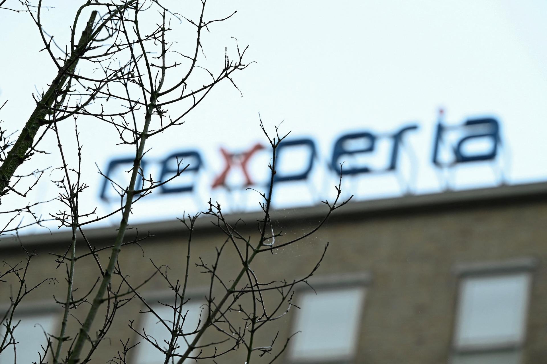 Čína čiastočne uvoľnila vývoz čipov Nexperia, automobilkám sa uľavilo