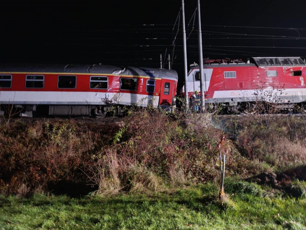 Snímka z miesta zrážky vlakov. FOTO: Z.S. Dopravný Servis