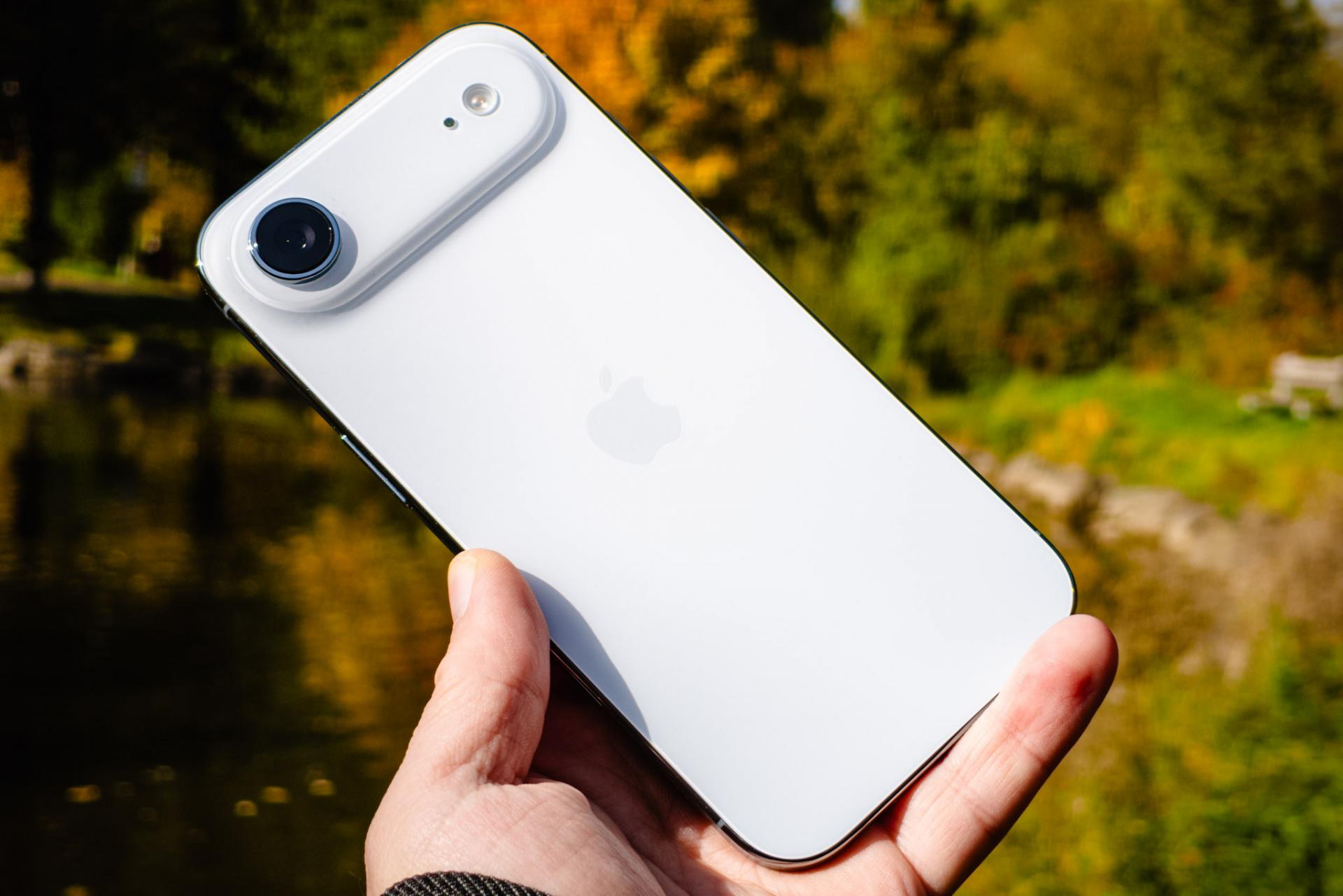 Zlé správy pre tenké smartfóny pokračujú. iPhone Air 2 je odložený na neurčito