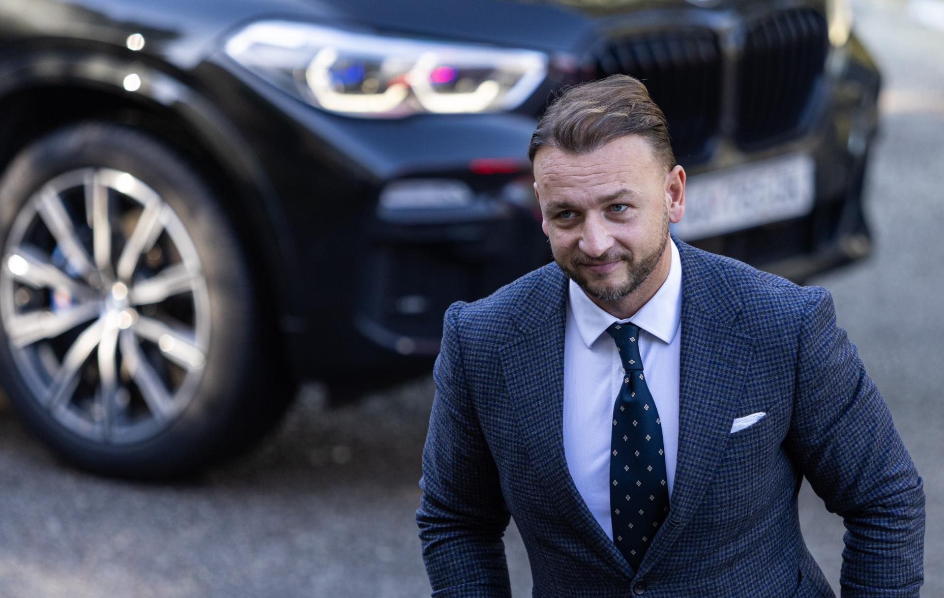 Šutaj Eštok sa vyjadril k prehratému sporu s čurillovcami. Schránku nevyužívam, bráni sa a kritizuje sudcu