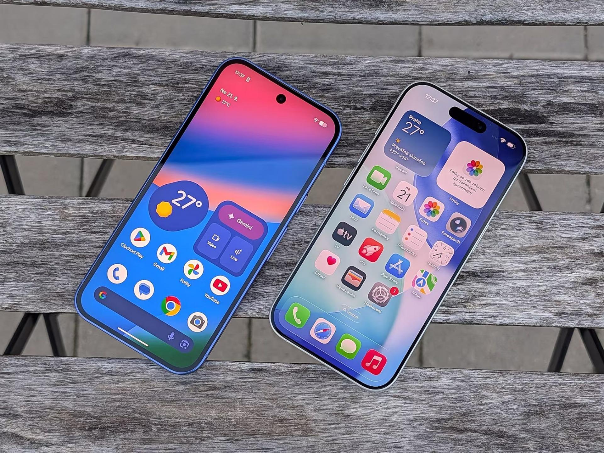 Galéria: Apple iPhone 17 a Google Pixel 10