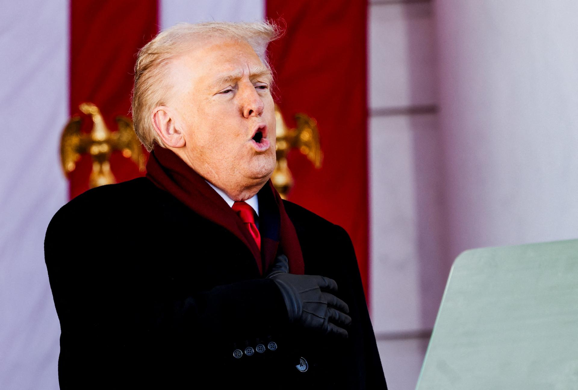 Zrušenie ciel by USA stálo viac ako tri bilióny dolárov. Bolo by to zničujúce, vraví Trump